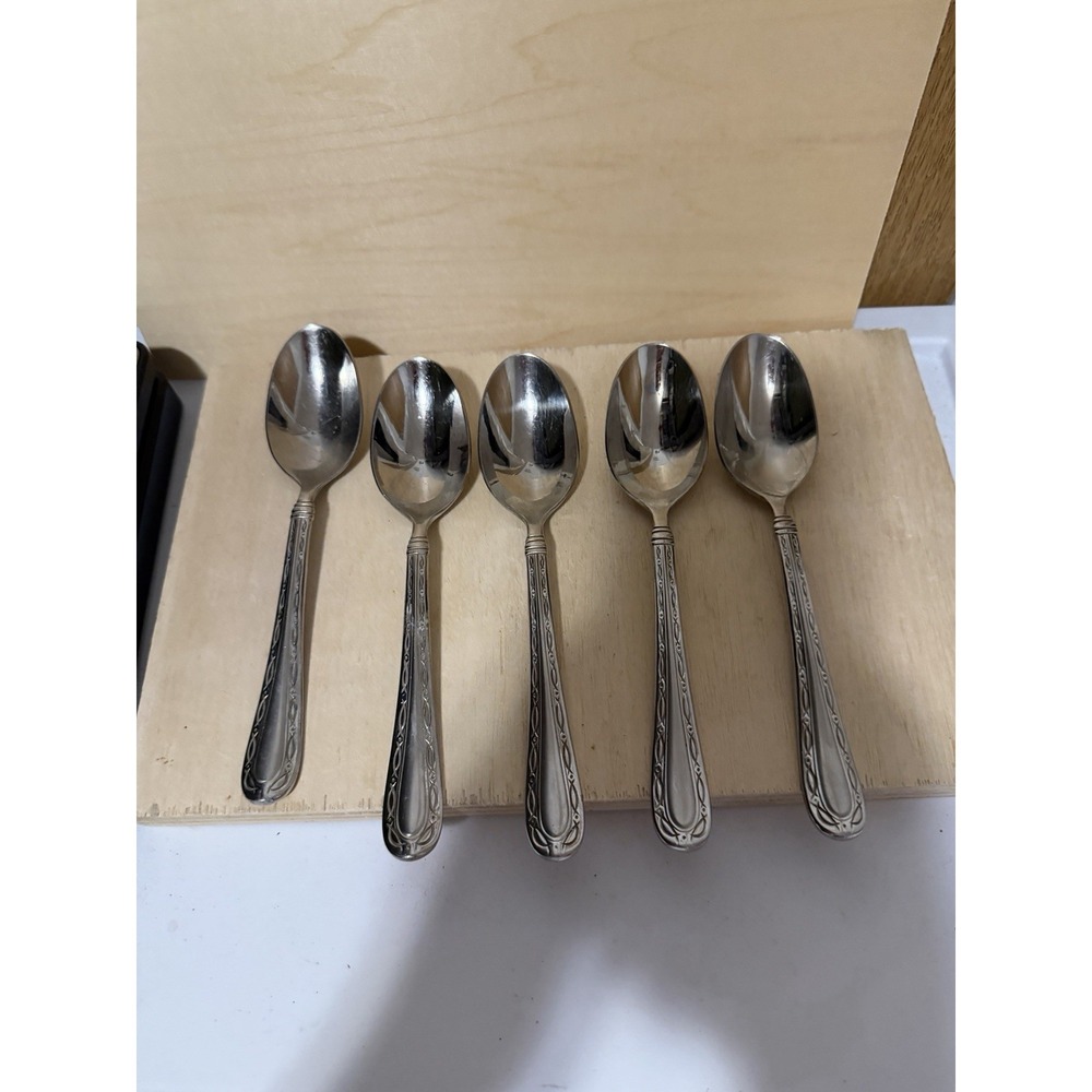 oneida stainless flatware Soup Spoons 5 Total